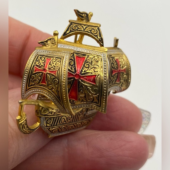 Damascene Ship Brooch marked Spain - Picture 3 of 7